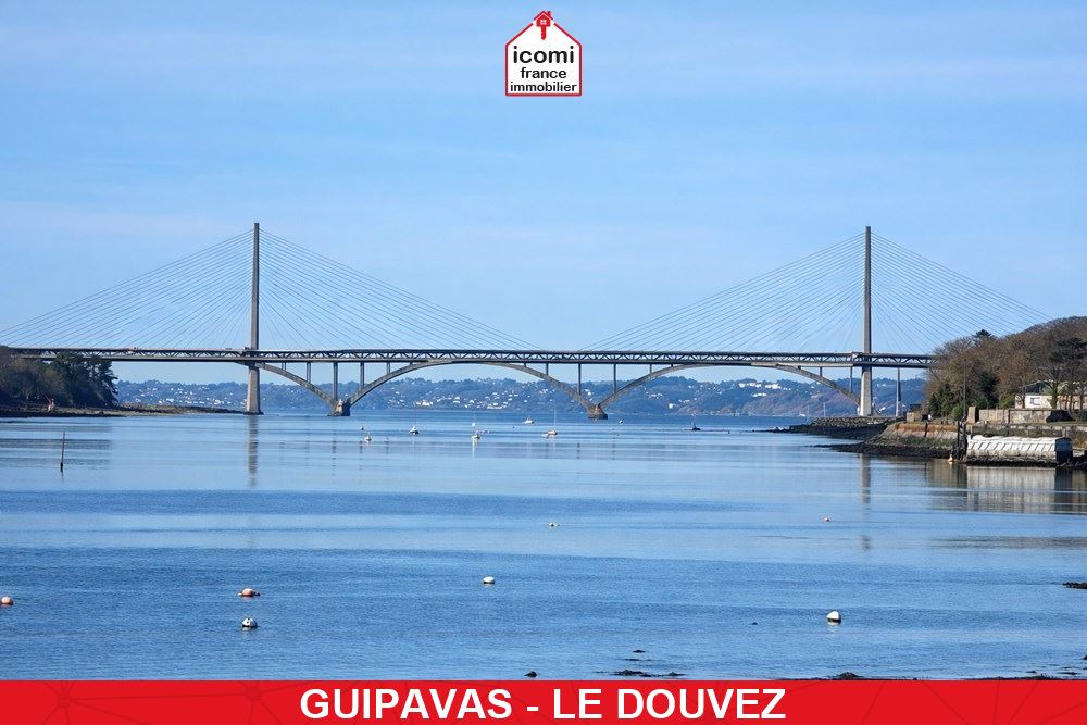 A VENDRE - PROPRIETE T7 DE 250 M² SUR 4000M² DE TERRAIN - VUE MER - TERRAIN ARBORE - SUITE EN RDJ - CALME ET QUIETUDE - RARE